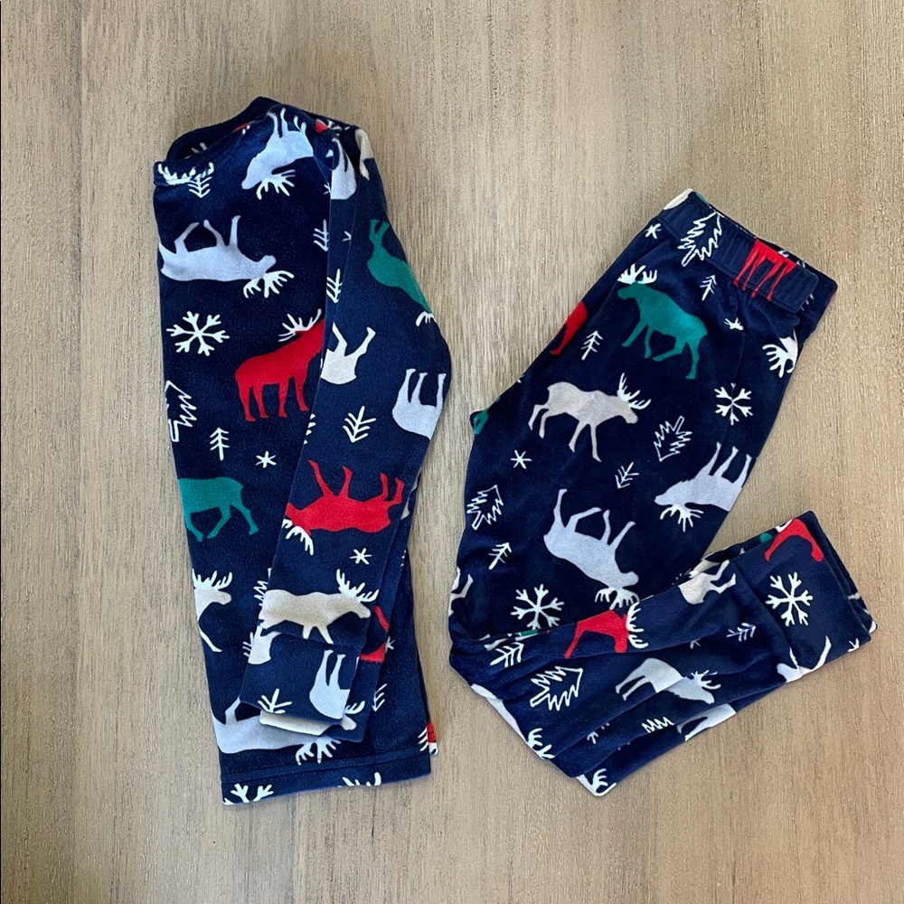 Cat & Jack Cozy Holiday Pajama Set Bundle - 4T - Picture 7 of 8